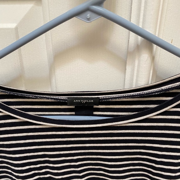 Ann Taylor top - Picture 2 of 11
